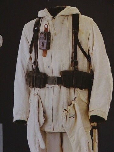 winter uniform 003.jpg