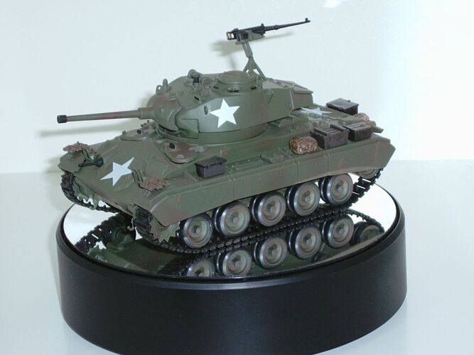 ebay Tank M 24 Chaffee front 1.jpg