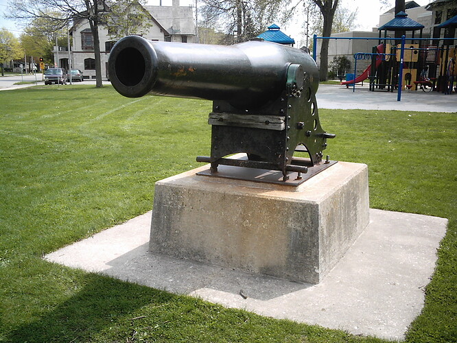 monument weapons 020.jpg