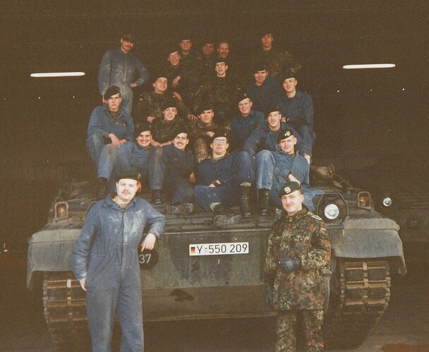 Marder mit Inst. 1996.jpg