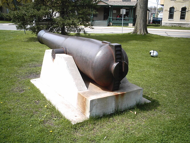 monument weapons 009.jpg