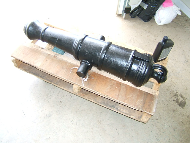 Carronade delivered 006.JPG