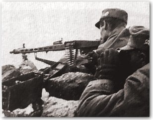 mg42crew.jpg