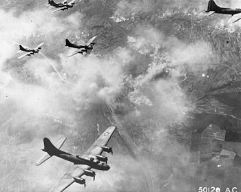 350px-B-17F_formation_over_Schweinfurt,_Germany,_August_17,_1943.jpg