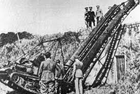 CV33 Carro Gettaponte 2.jpg
