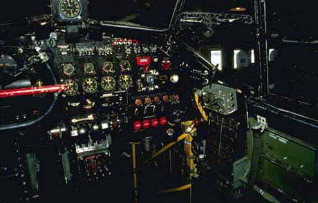 lancaster_cockpit_mid.jpg