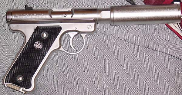 Ruger  Mk-1 supressed.jpg