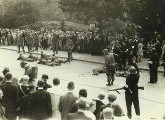 eindhoven bevrijding krijgsgevangenen.jpg